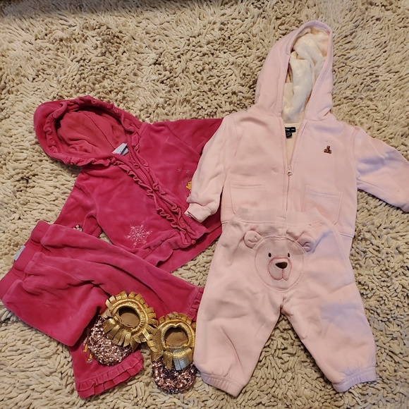 Disney and Baby Gap 2 piece, Leather Slippers 6-12 - Picture 1 of 3